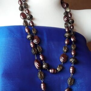 Pronksitoonis kaelaehe metall- ja kunstmaterjalist helmestega